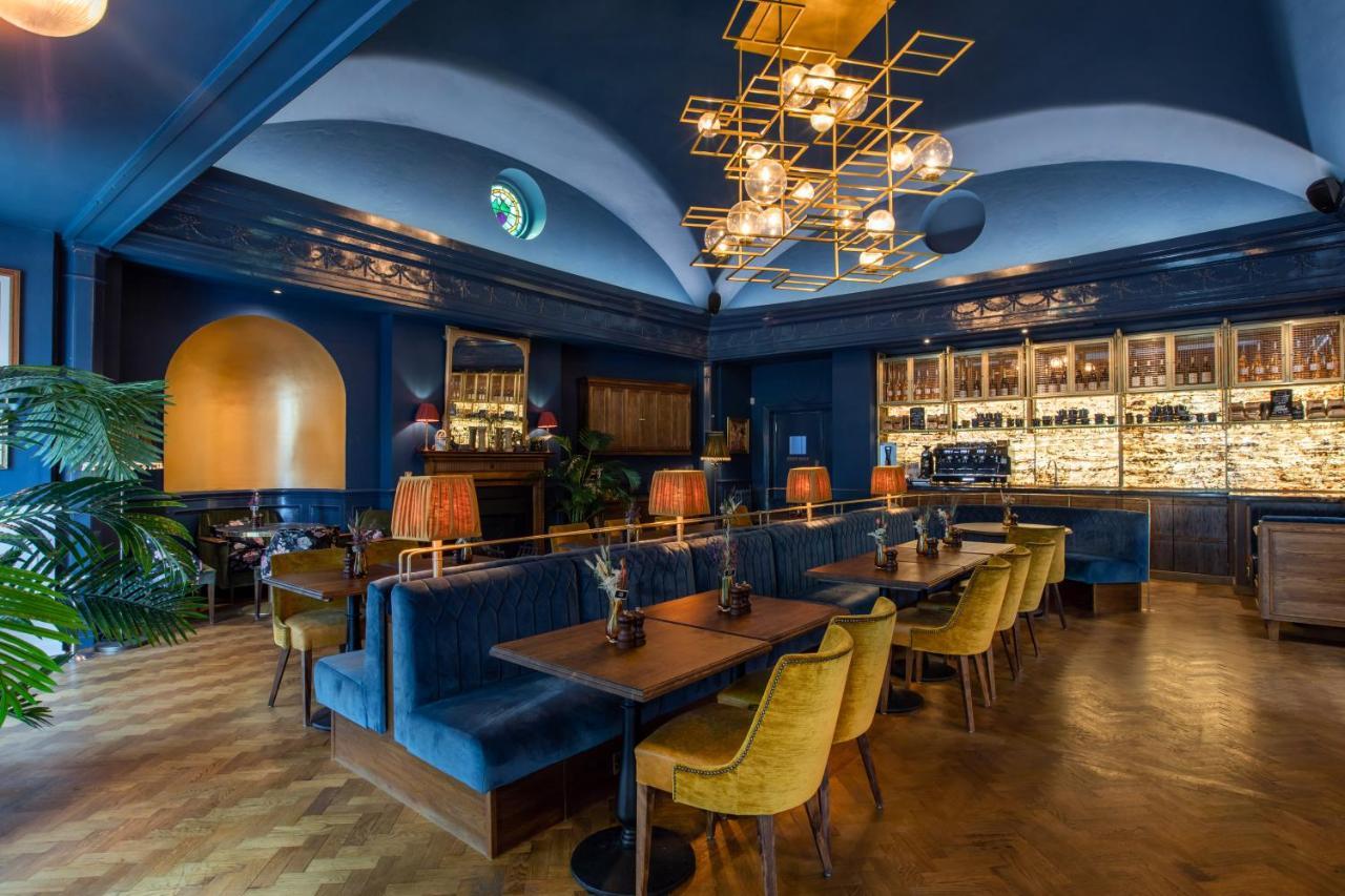 The Windmill On The Common Hotel London Exterior photo
