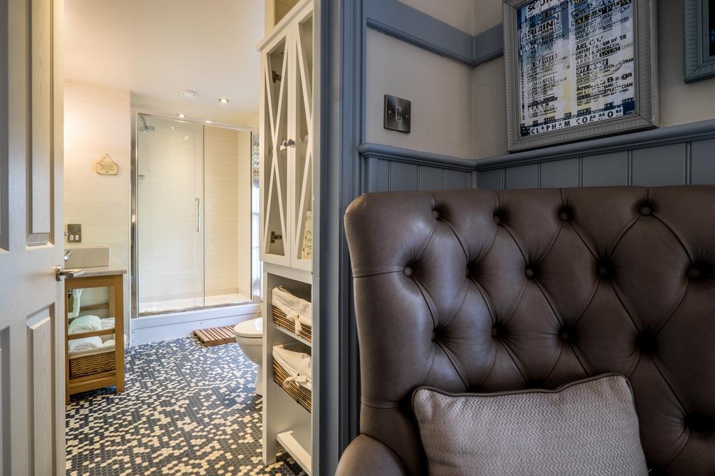 The Windmill On The Common Hotel London Exterior photo
